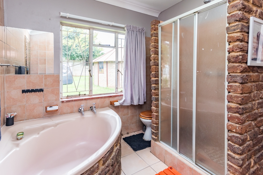 3 Bedroom Property for Sale in Boltonia Gauteng