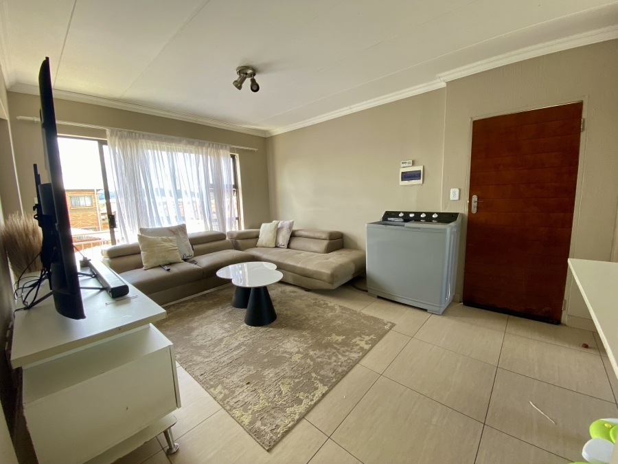 2 Bedroom Property for Sale in Andeon Gauteng