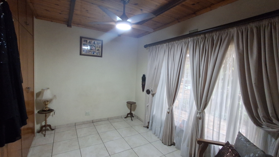 3 Bedroom Property for Sale in Dunnottar Gauteng