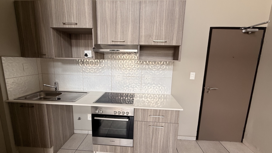 To Let 2 Bedroom Property for Rent in Rosebank Gauteng