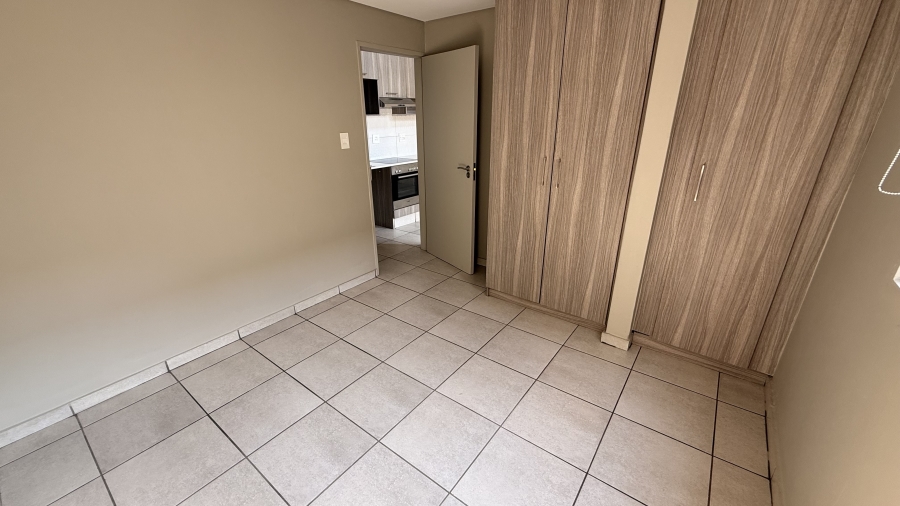 To Let 2 Bedroom Property for Rent in Rosebank Gauteng