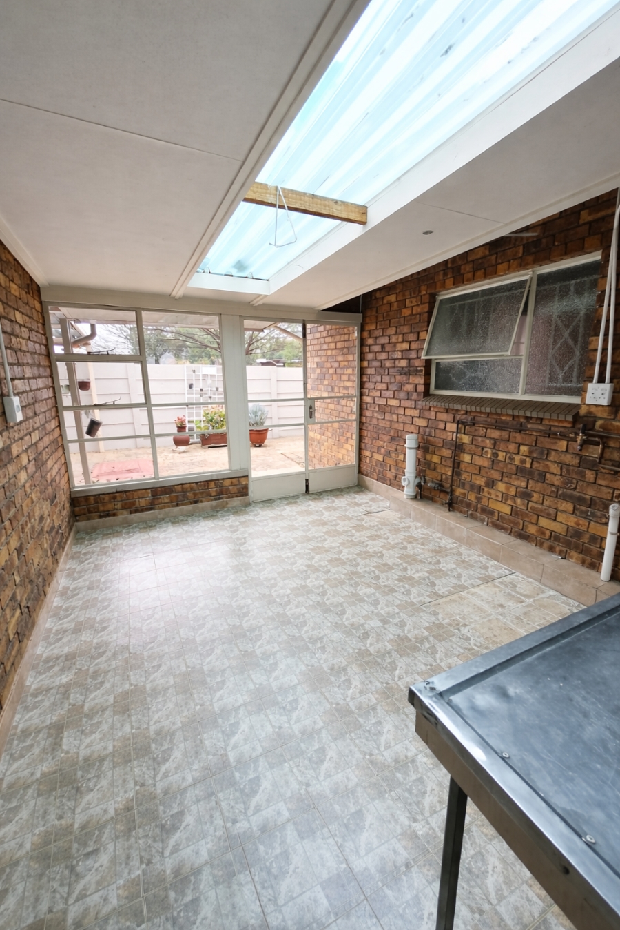 2 Bedroom Property for Sale in Dunnottar Gauteng