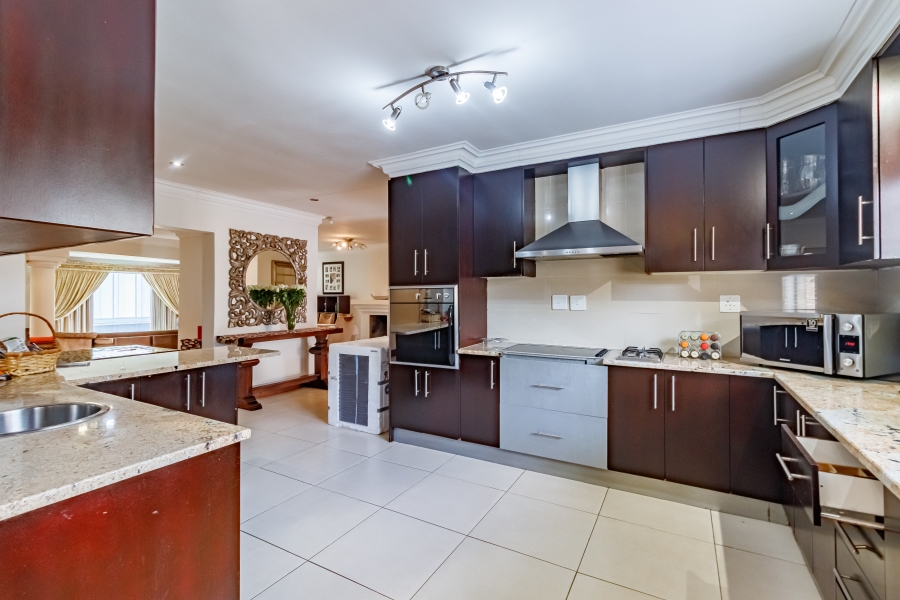 4 Bedroom Property for Sale in Noordwyk Gauteng