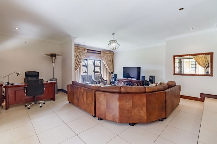 4 Bedroom Property for Sale in Noordwyk Gauteng