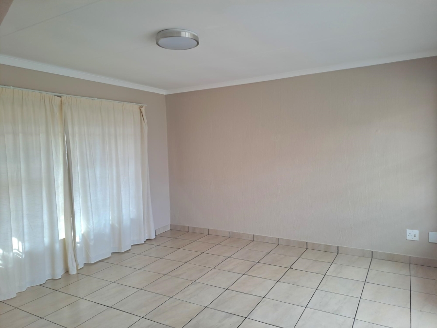3 Bedroom Property for Sale in Roodekrans Gauteng