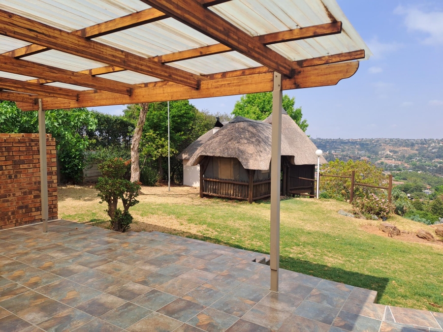 3 Bedroom Property for Sale in Roodekrans Gauteng