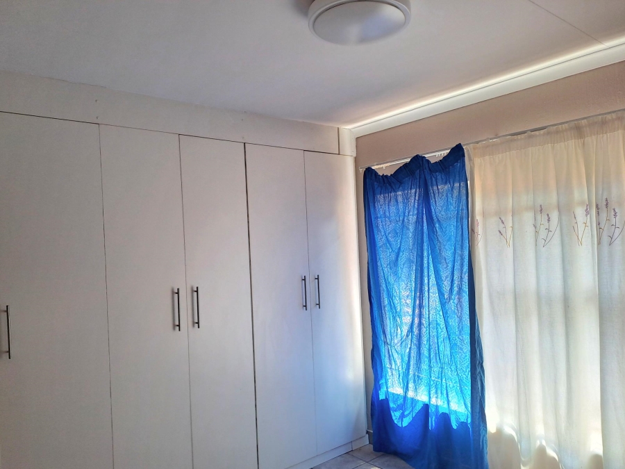 3 Bedroom Property for Sale in Roodekrans Gauteng