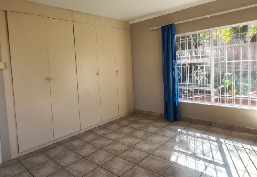 3 Bedroom Property for Sale in Roodekrans Gauteng