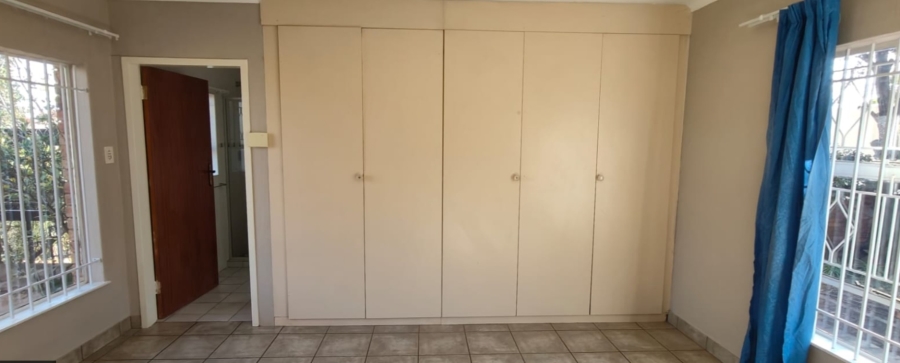 3 Bedroom Property for Sale in Roodekrans Gauteng