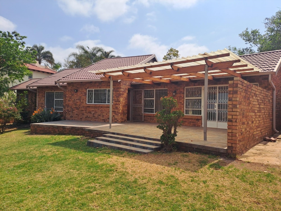 3 Bedroom Property for Sale in Roodekrans Gauteng