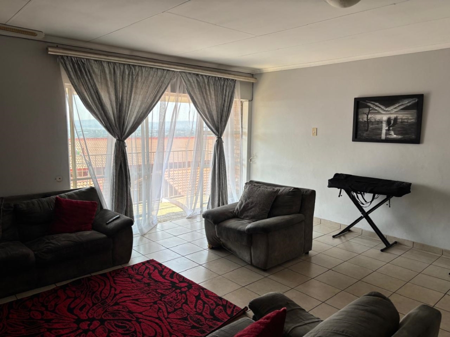 2 Bedroom Property for Sale in La Montagne Gauteng