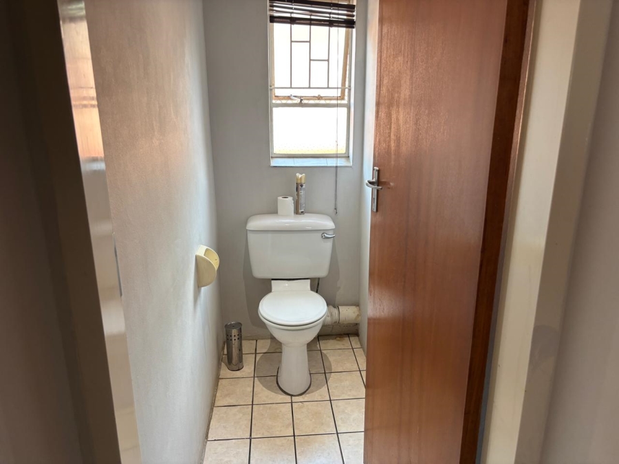 2 Bedroom Property for Sale in La Montagne Gauteng