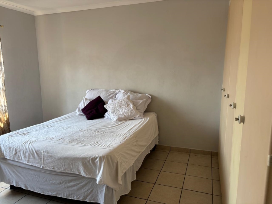 2 Bedroom Property for Sale in La Montagne Gauteng
