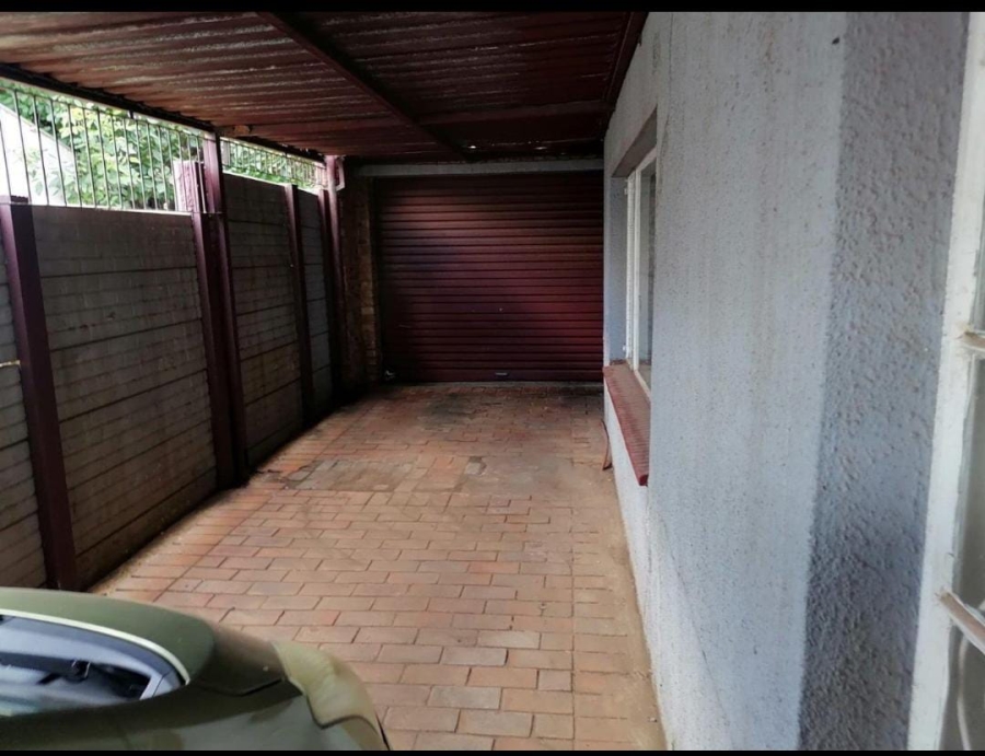 7 Bedroom Property for Sale in Actonville Gauteng