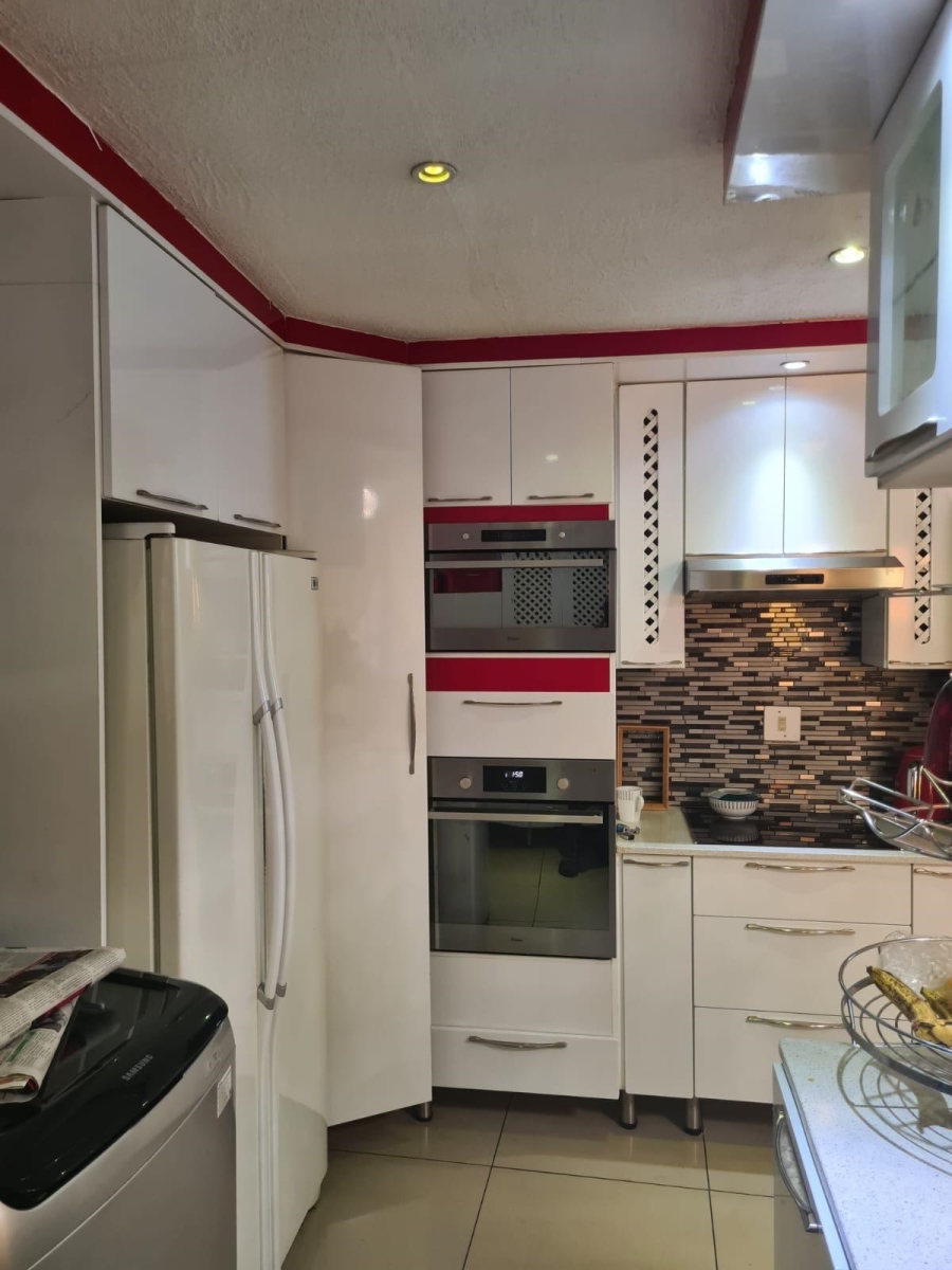 5 Bedroom Property for Sale in Mamelodi Sun Valley Gauteng