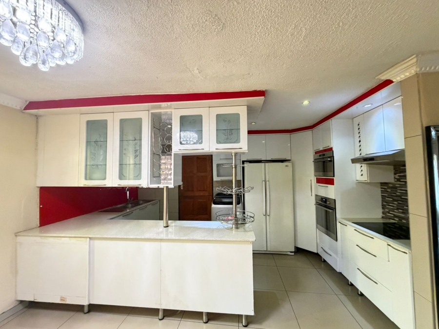5 Bedroom Property for Sale in Mamelodi Sun Valley Gauteng