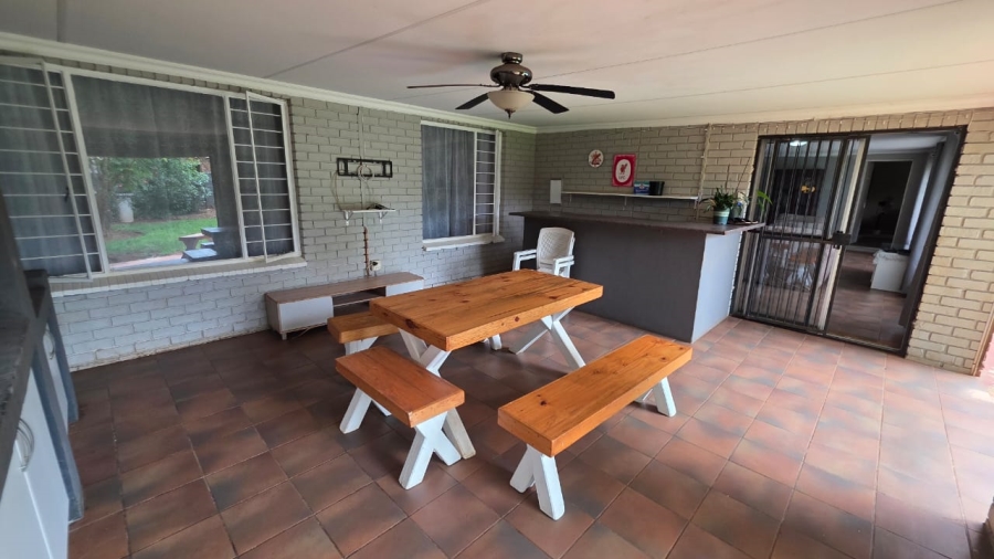 4 Bedroom Property for Sale in Doornpoort Gauteng