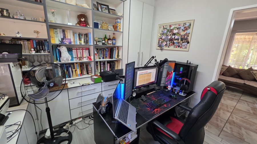 3 Bedroom Property for Sale in Magalieskruin Gauteng