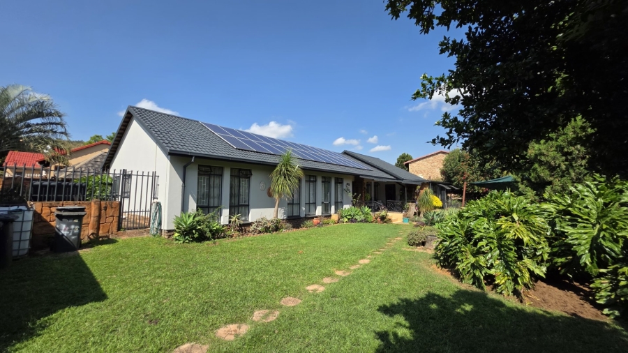 3 Bedroom Property for Sale in Magalieskruin Gauteng