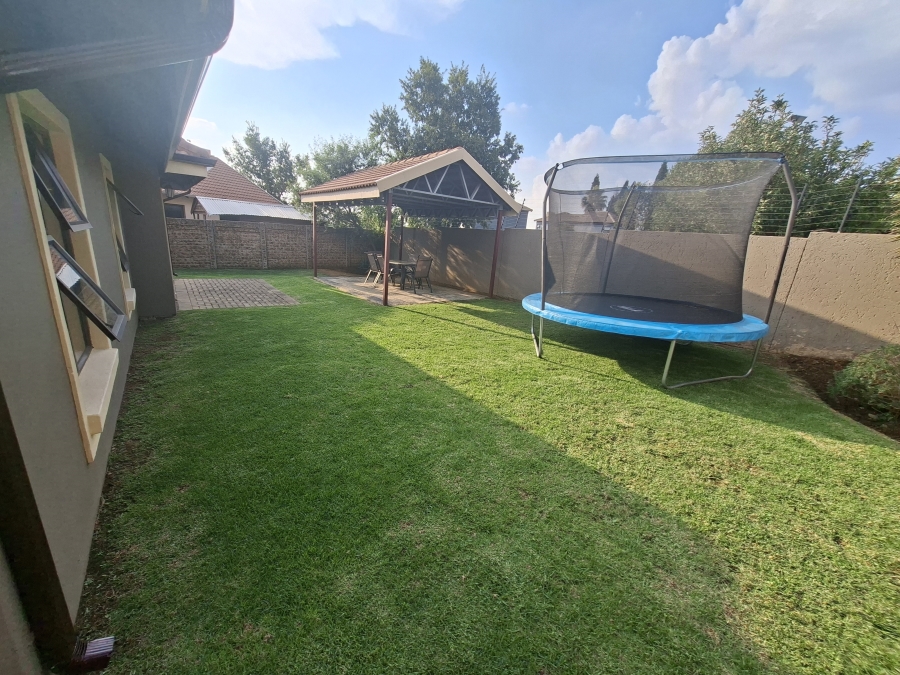 3 Bedroom Property for Sale in Parkrand Gauteng