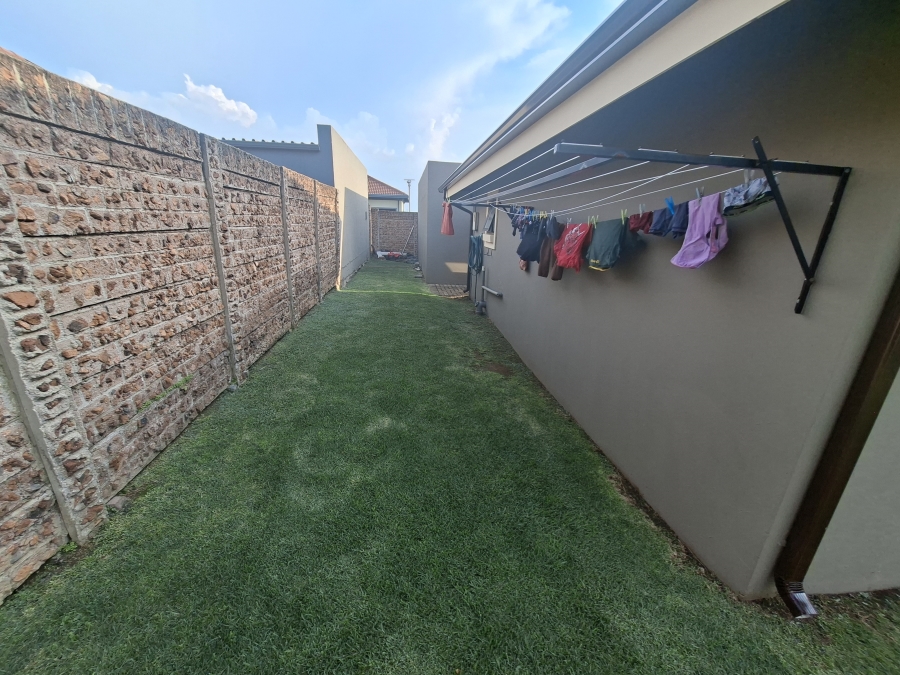 3 Bedroom Property for Sale in Parkrand Gauteng