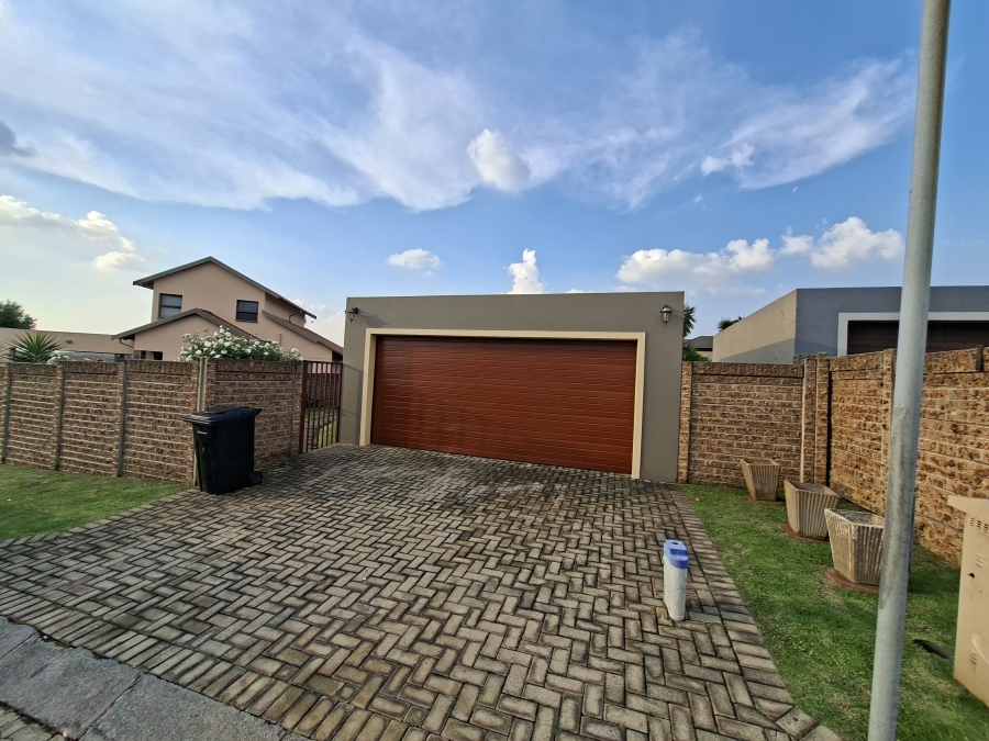 3 Bedroom Property for Sale in Parkrand Gauteng