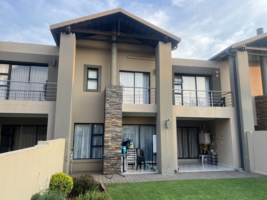 3 Bedroom Property for Sale in Raslouw Gauteng