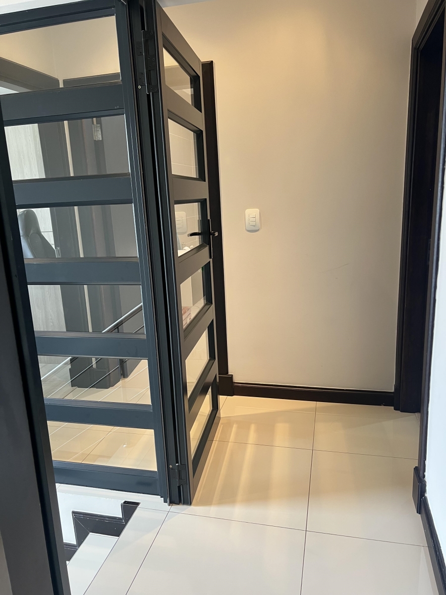 3 Bedroom Property for Sale in Raslouw Gauteng