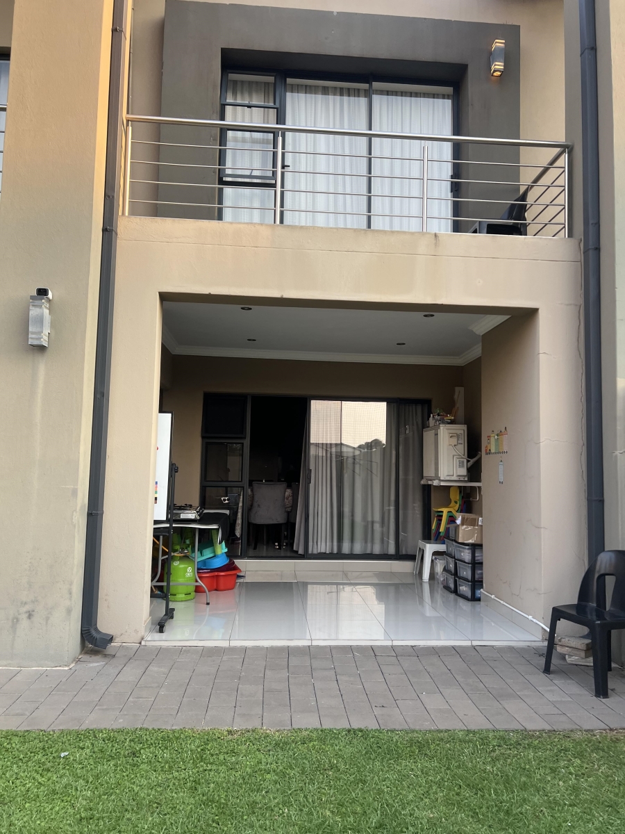 3 Bedroom Property for Sale in Raslouw Gauteng
