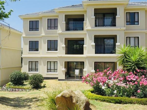 To Let 2 Bedroom Property for Rent in Broadacres Gauteng