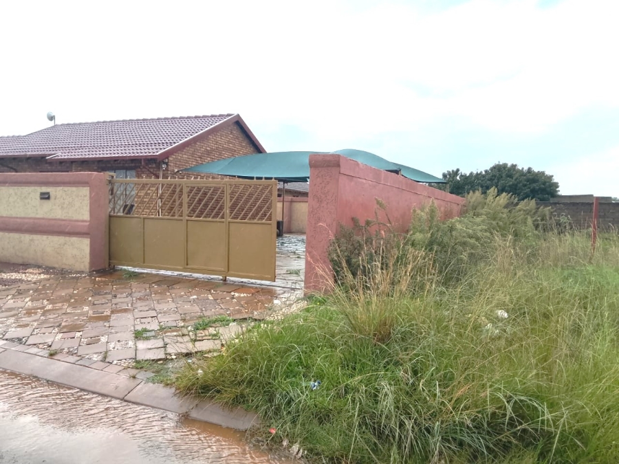 3 Bedroom Property for Sale in Villa Liza Gauteng