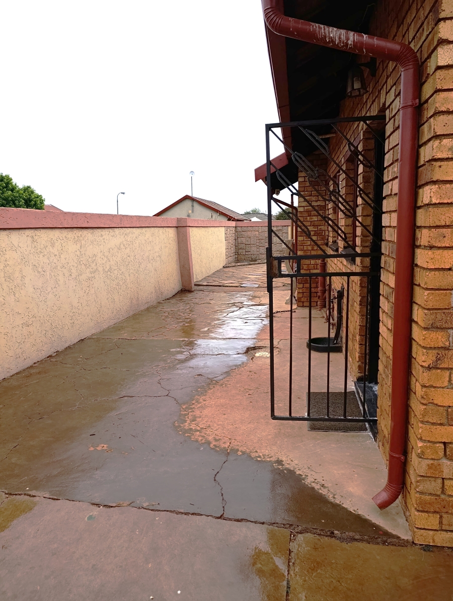 3 Bedroom Property for Sale in Villa Liza Gauteng