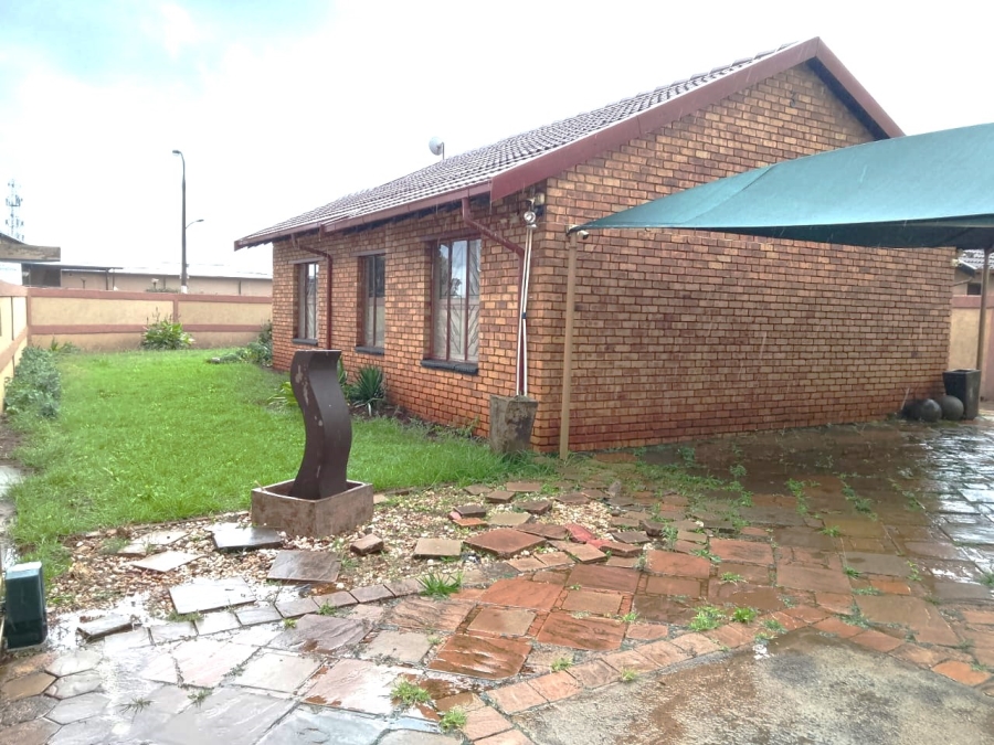 3 Bedroom Property for Sale in Villa Liza Gauteng