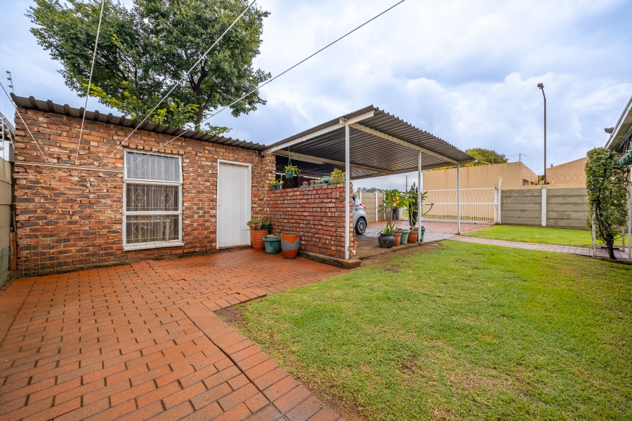 3 Bedroom Property for Sale in Florida Gauteng