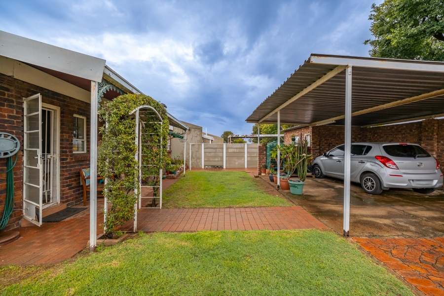 3 Bedroom Property for Sale in Florida Gauteng