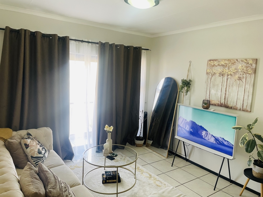 To Let 2 Bedroom Property for Rent in North Riding Gauteng