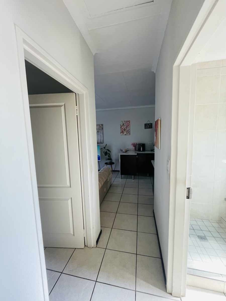 To Let 2 Bedroom Property for Rent in North Riding Gauteng