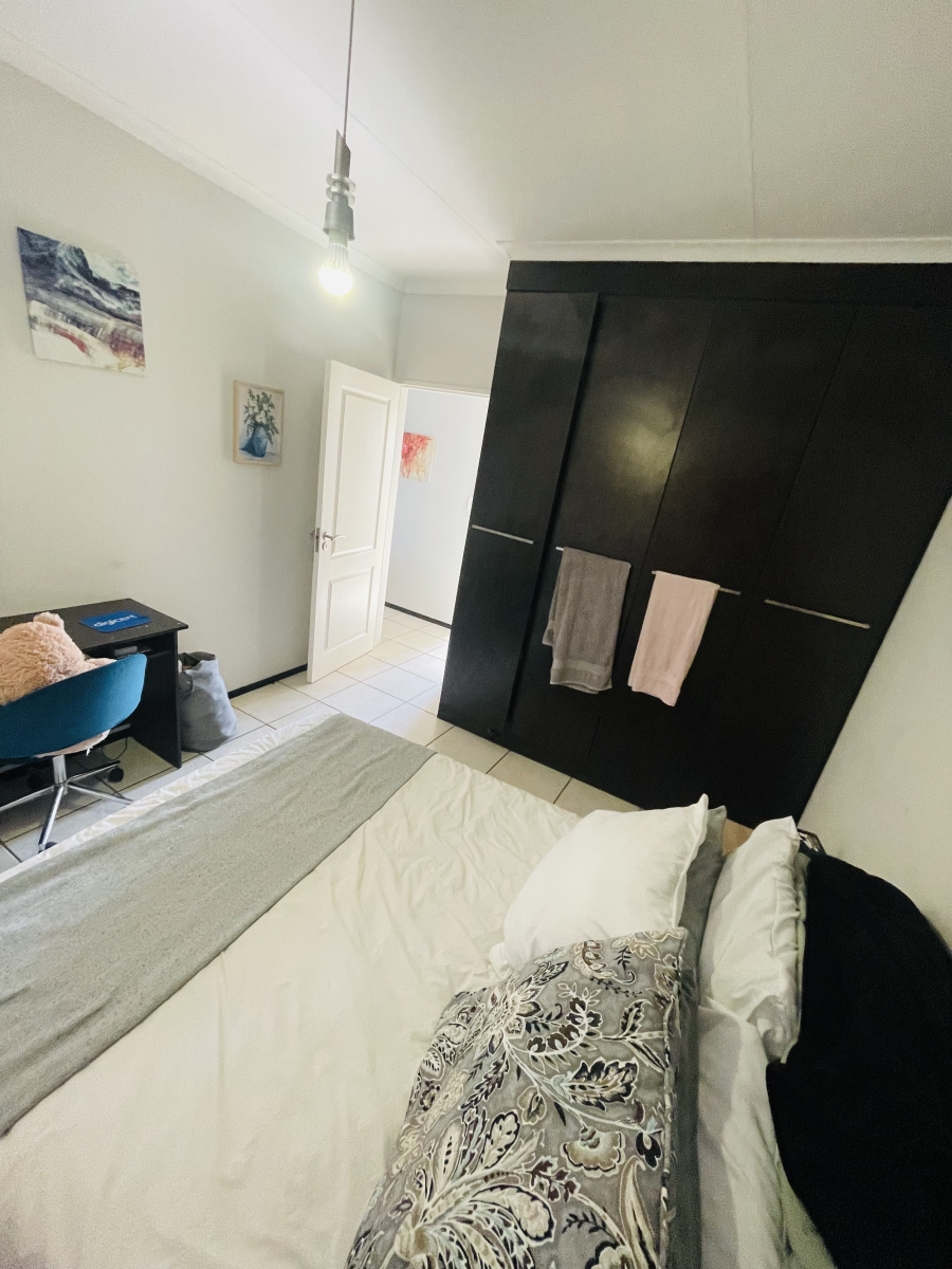 To Let 2 Bedroom Property for Rent in North Riding Gauteng