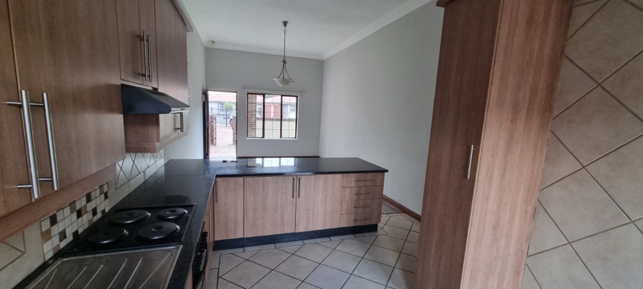 To Let 2 Bedroom Property for Rent in Comet Gauteng