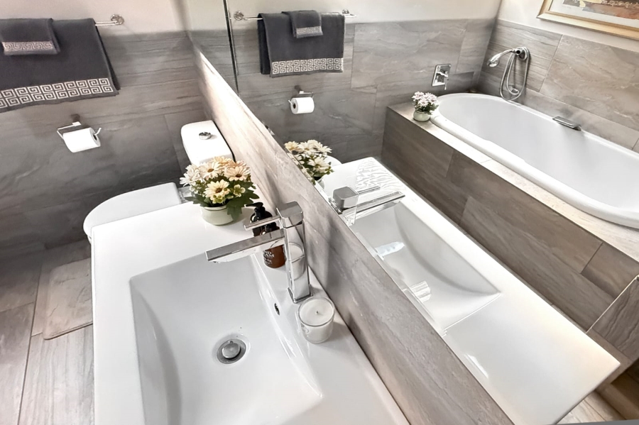 To Let 3 Bedroom Property for Rent in Hyde Park Gauteng