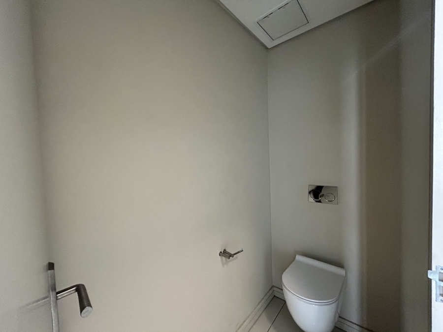 2 Bedroom Property for Sale in Rosebank Gauteng