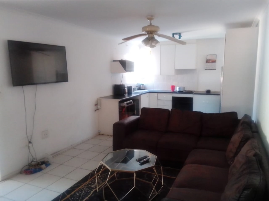 2 Bedroom Property for Sale in Groblerpark Gauteng