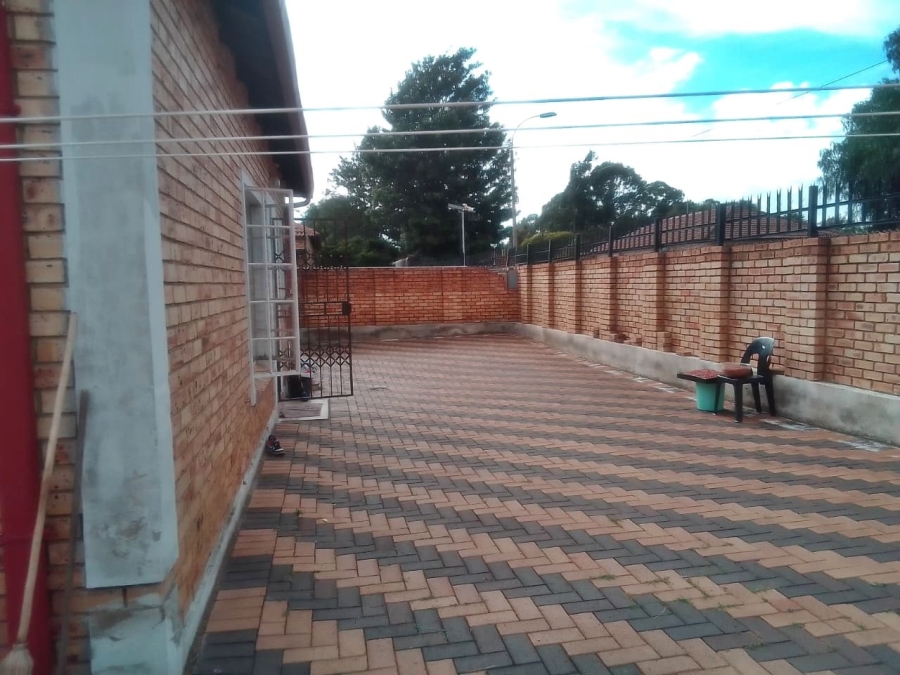 2 Bedroom Property for Sale in Robinpark Gauteng