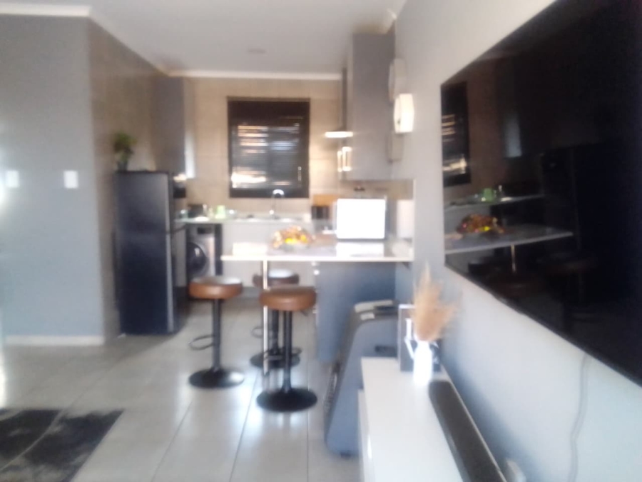 2 Bedroom Property for Sale in Groblerpark Gauteng