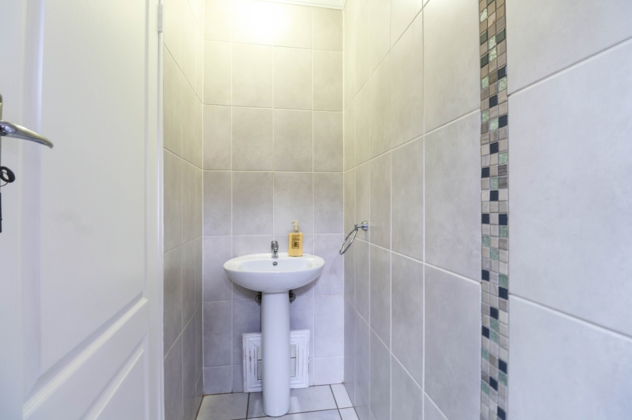 To Let 2 Bedroom Property for Rent in Rynfield Gauteng