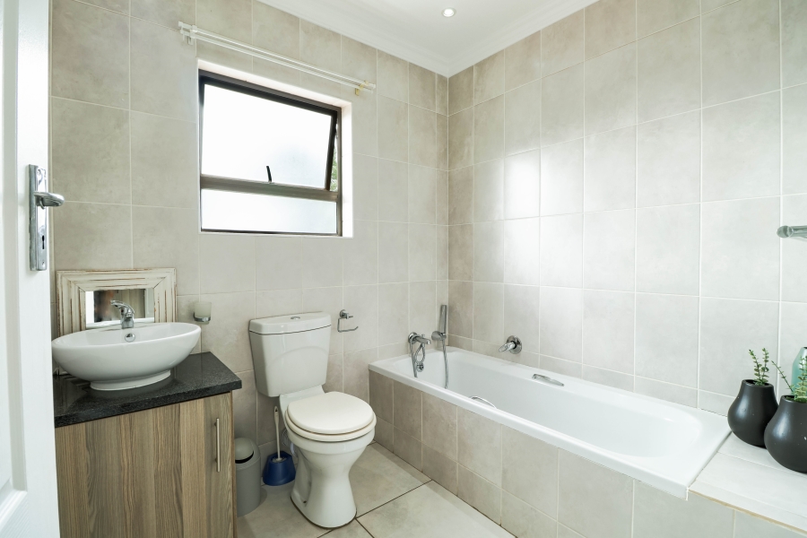 To Let 2 Bedroom Property for Rent in Rynfield Gauteng