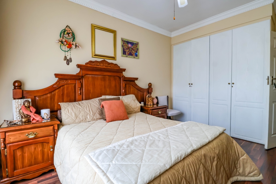 5 Bedroom Property for Sale in Laudium Gauteng