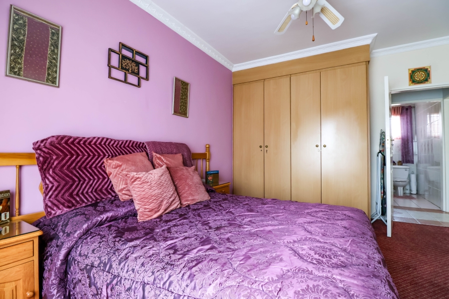 5 Bedroom Property for Sale in Laudium Gauteng