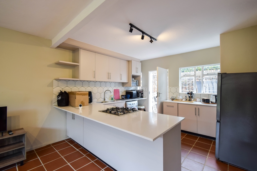 3 Bedroom Property for Sale in Garsfontein Gauteng