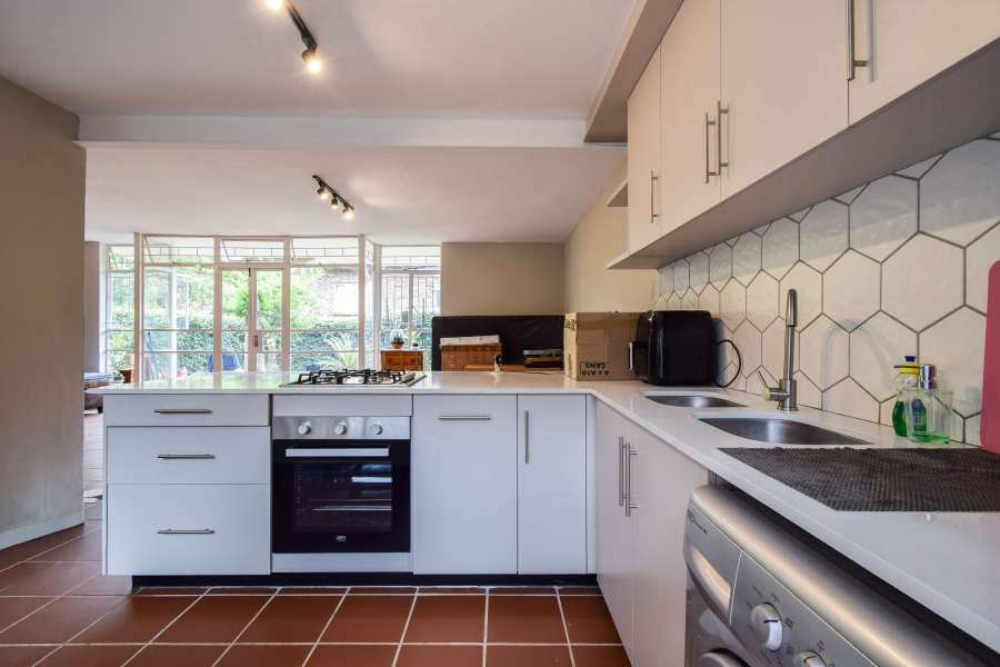 3 Bedroom Property for Sale in Garsfontein Gauteng